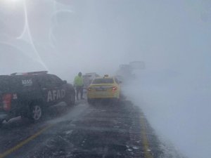 Tipi ve fırtınada mahsur kalan vatandaşlar kurtarıldı