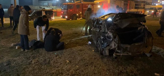 Bursa'da kaza! 2 kişi yaralandı