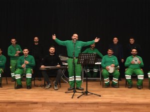 Temizlik işçileri kurdukları orkestra ile konser verecek