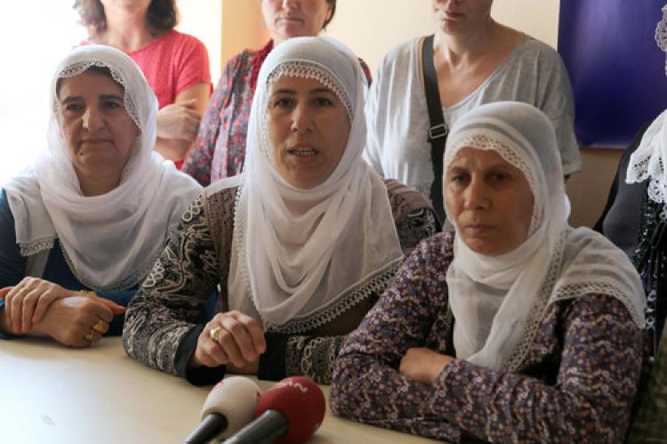 Canlı kalkan olarak sınıra gidiyorlar