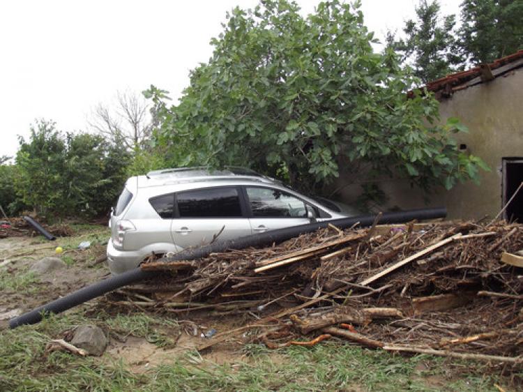Samsun 'da sel: Çok sayıda ev ve işyeri sular altında kaldı