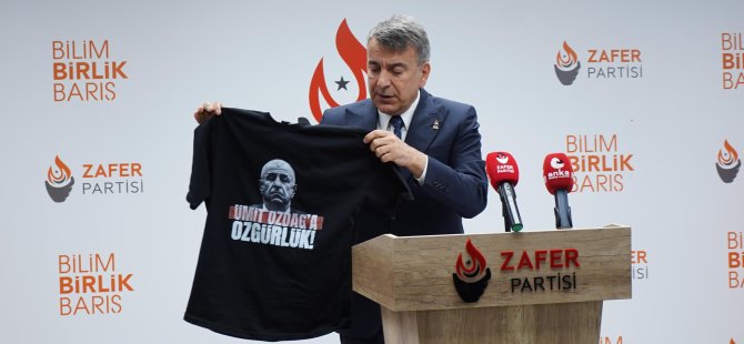 Azmi Karamahmutoğlu basının karşısına geçti