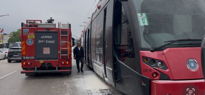 Tramvay yangını paniği!