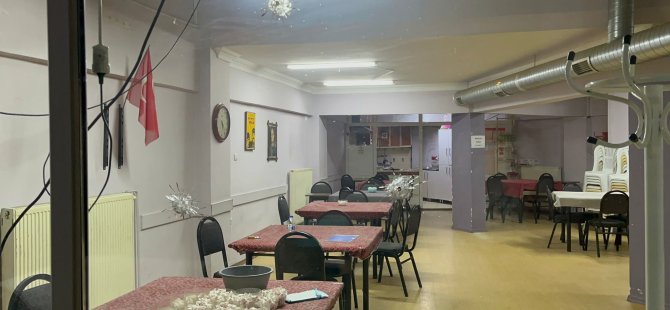 Kıraathaneye kurşun yağdırdı