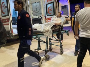 "Lazer tutma" kavgası: 2 kişi bıçaklandı