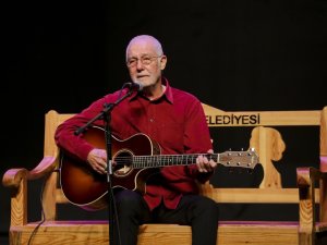 İlhan Şeşen hayatını kaybetti