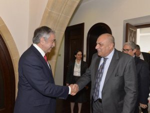 Akıncı, Türkeş'i kabul etti