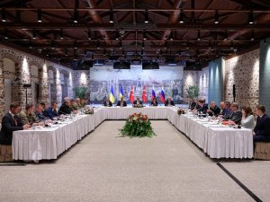 Rus ve Ukrayna heyetleri İstanbul'da bir araya geliyor