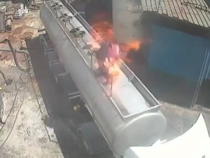 Ağzında sigara yaklaştı havaya uçtu!