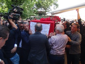 Özel Zeyrek ailesini biran olsun yalnız bırakmad