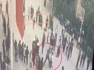 Sen misin su sıçratan!