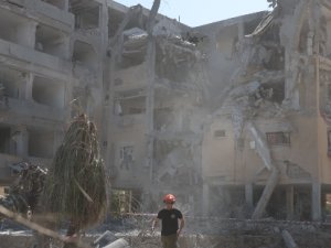 İran'dan İsrail'e balistik füze saldırısı: 65 yaralı