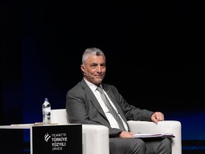 Ticaret Bakanı Bolat'tan ateşkes açıklaması *