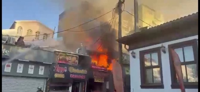 Setbaşı'nda yangın: 5 iş yeri zarar gördü