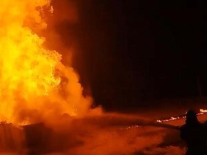 Petrol kuyusunda yangın: 3'ü ağır 8 yaralı