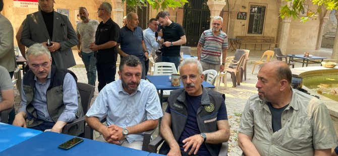 Bakan Uraloğlu yanan mahalleleri ziyaret etti
