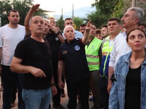Başkan Bozbey yangın bölgesinde