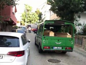 Anne ve babasını bıçaklayarak öldürdü