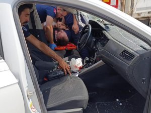 Bursa'da benzinlikteki tıra giren araçta can pazarı!