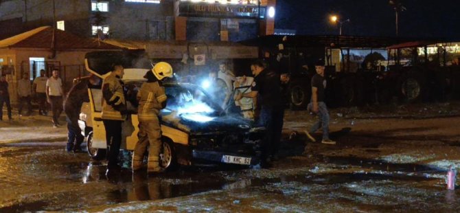 Bursa'da seyir halindeki otomobil alev alev yandı