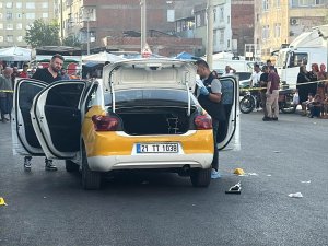 Karısını öldürüp intihar etti
