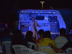 'Karavan Tiyatro' Bursalılarla buluştu