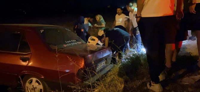 Damadının aracıyla kaçarken tarlaya uçtu