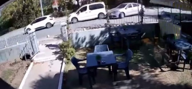 Bursa'da 3 aracın karıştığı kaza kamerada