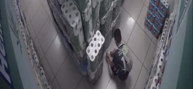 Bursa'da marketi böyle kundakladı! O çocuk kamerada