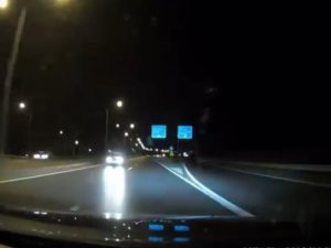 Bursa’da ters yöne giren araç yürekleri ağıza getirdi