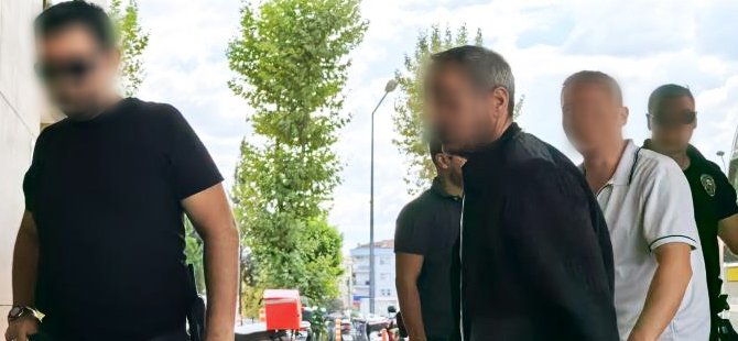 Bursa'da aranan 2 şahıs yolda yürürken yakalandı