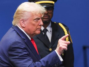 Trump: "Ukrayna, Rusya'dan tüm topraklarını geri alabilir"