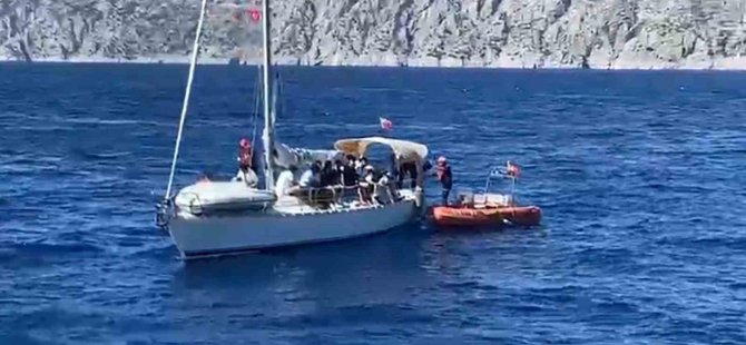 Yelkenli tekneye operasyon! 31 göçmen ve 2 kaçakçı yakalandı