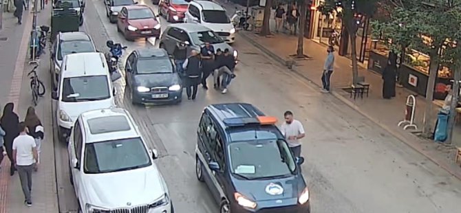 Bursa'da direksiyonda kalp krizi geçirdi, imdadına zabıta yetişti