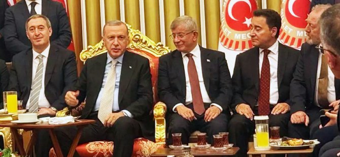 Erdoğan, Davutoğlu ve Babacan ile yıllar sonra yan yana