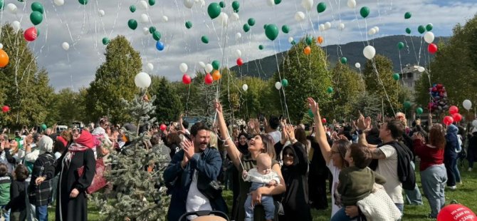 Bursa'da binlerce balon Çağan Ata için uçtu