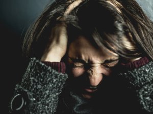 Dikkat! Baş ağrısı sonbaharda artıyor
