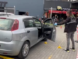 Bursa'nın ünlü AVM'sinde silahlı kavga! Sorumlu müdüre kurşun yağdırdılar
