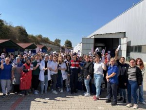 Bursa'da kadına şiddete karşı yoğun mesaj