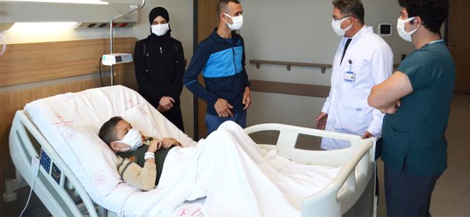 Bursa'da 9 yaşındaki oğluna böbreğini verdi