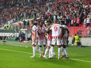 Samsunspor: 3 - Dinamo Kiev: 0