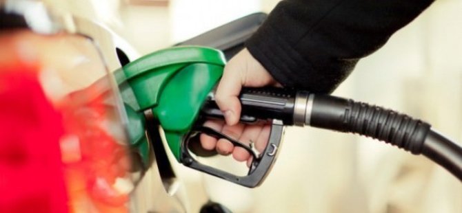 Motorine tarihin en büyük zammı! Tabela değişti