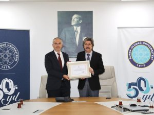 İl Sağlık Müdürlüğü’nden BUÜ’ye özel sertifika