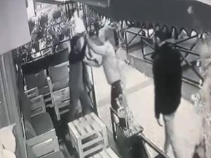 Bursa'da mekana alınmayınca 4 kişiyi silahla vurdu