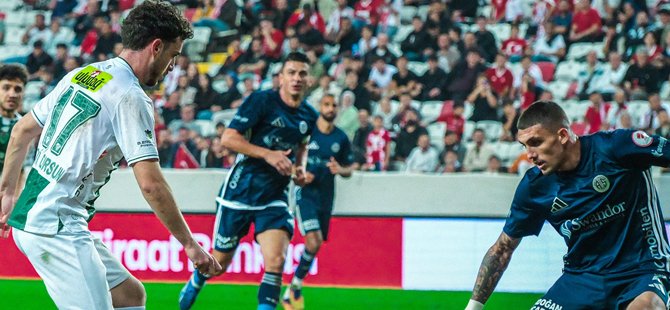 Bursaspor kupaya Antalyaspor deplasmanında veda etti