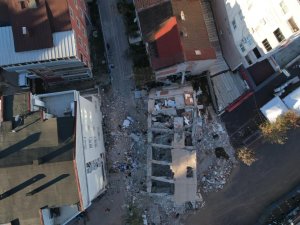 Gebze'de 4 kişiye mezar oldu! O binada çalışmalar sürüyor