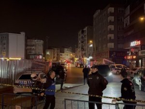 Gebze'de büyük panik! Kolonları çatlayan 16 bina boşaltıldı