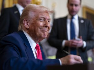 Trump, Özbekistan ile anlaştı