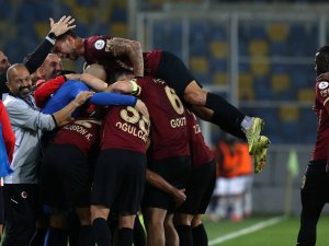 Volkan Demirel ilk galibiyetiin aldı