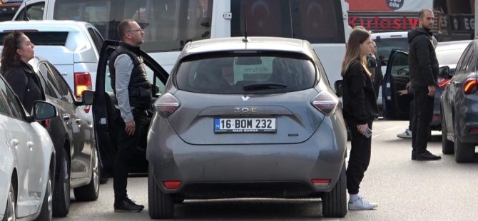 Bursa'da ATA'ya saygı! Saat 09:05'te hayat durdu